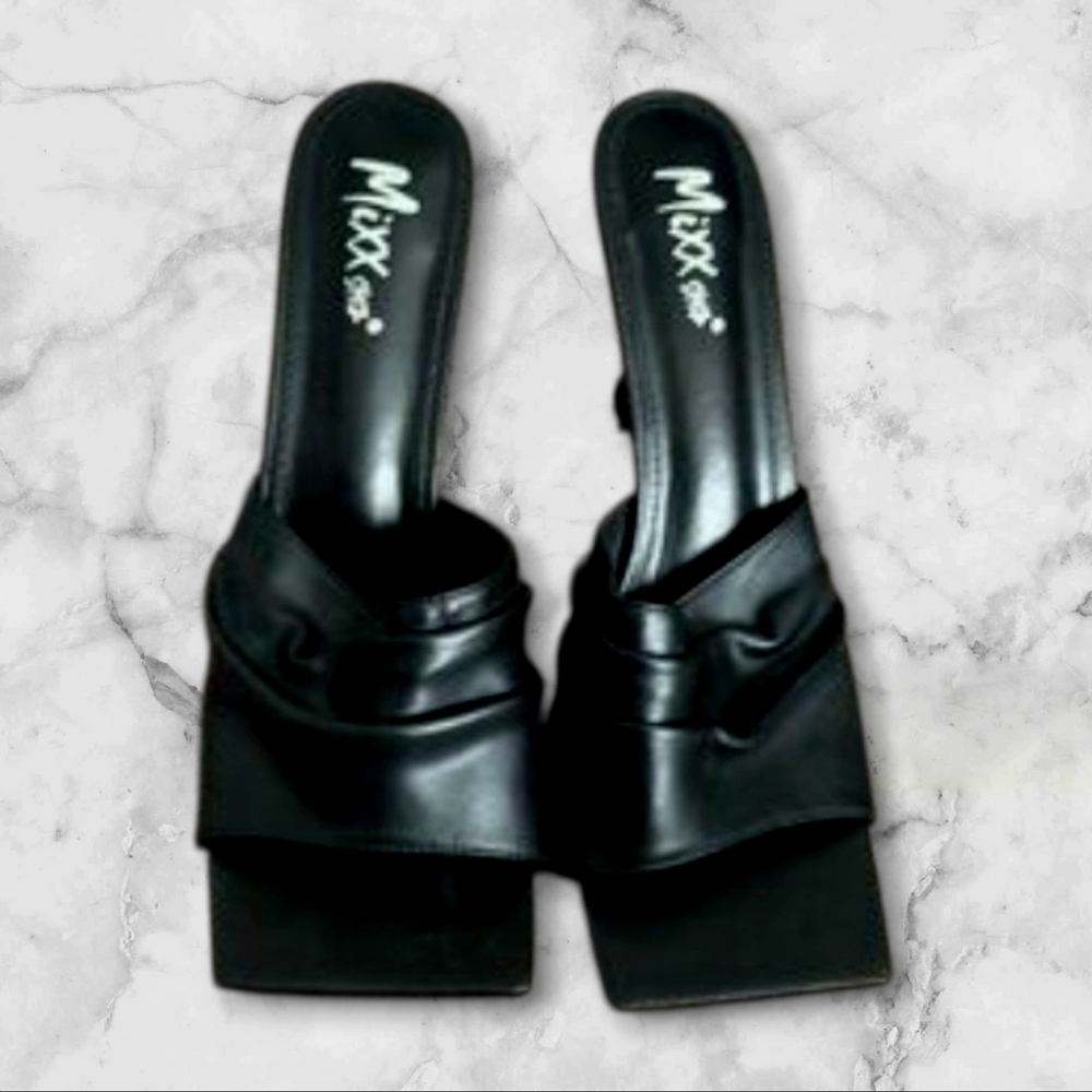 Mixx Shuz Black Women's Square Toe Heeled Mules Size 9 NWOT